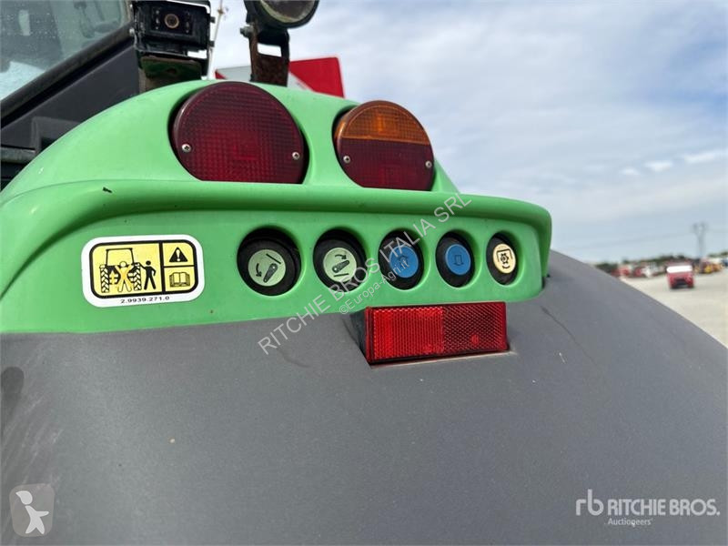 Сільськогосподарський трактор  L730 4WD Tractor