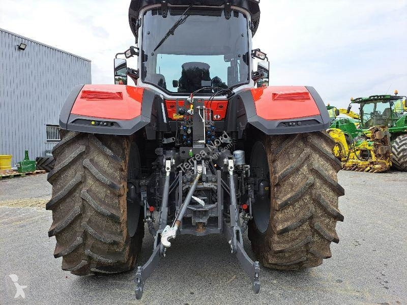 Tracteur agricole Massey Ferguson 8S.205
