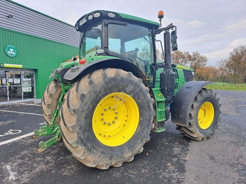 Tractor John Deere 6215R