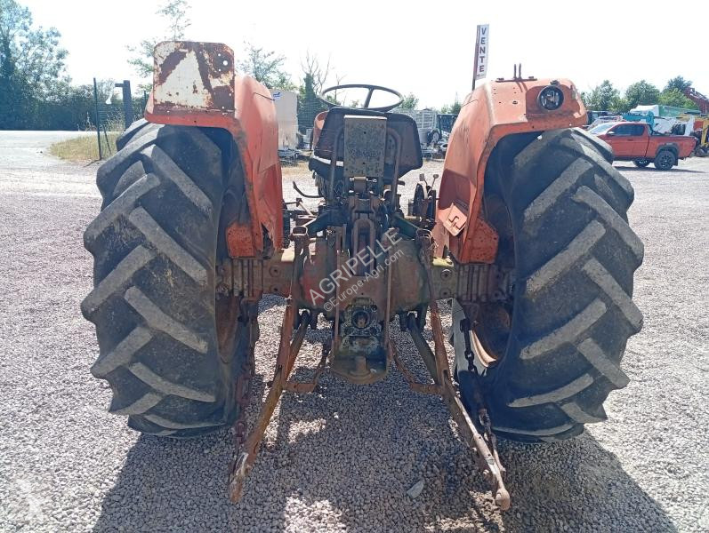 Lantbrukstraktor Massey Ferguson  158
