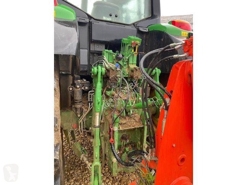 Tracteur agricole John Deere 6195M
