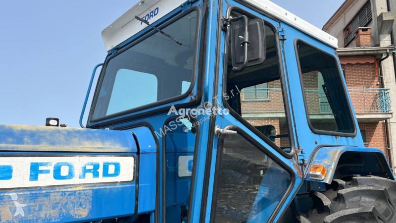 جرار زراعي Ford 7700 4X4