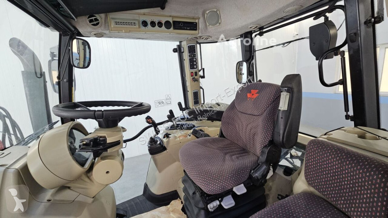Traktor Massey Ferguson 5611 Dyna 4