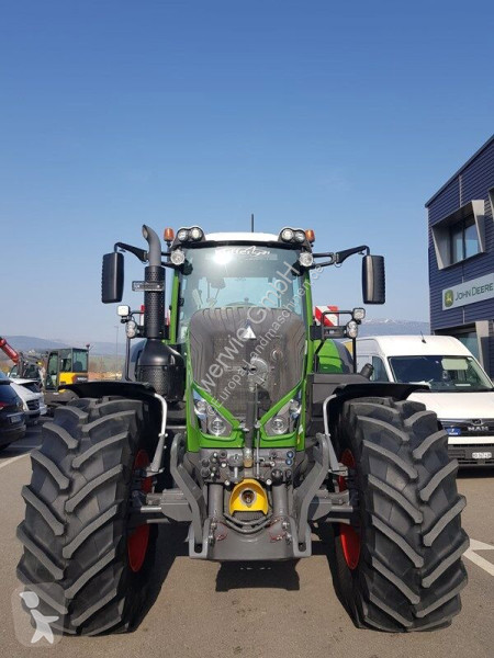 Tractor Fendt 828 Vario Profi Plus
