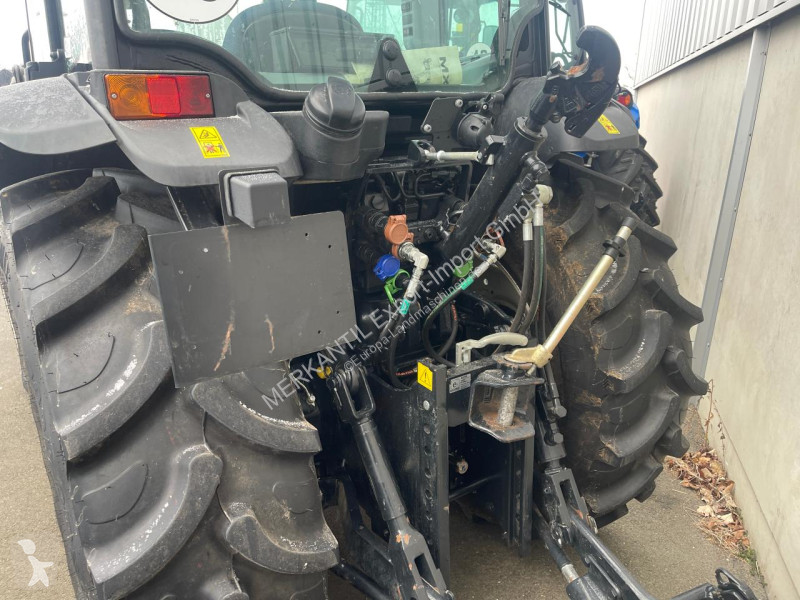 Tracteur agricole New Holland T4.100F...