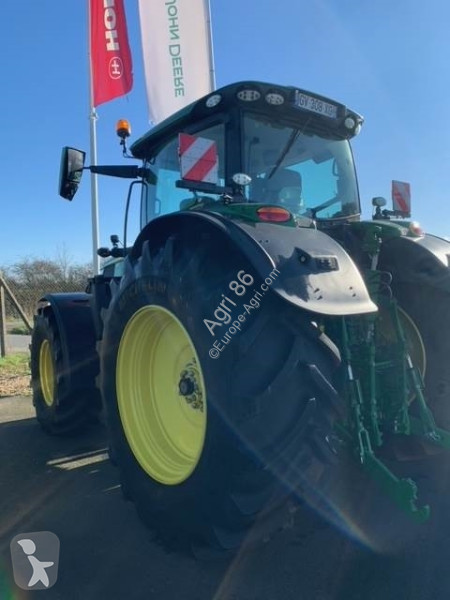 Tractor agrícola John Deere 6R 215