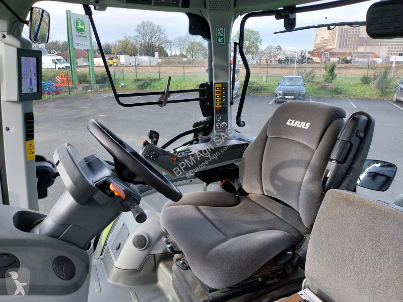 Tracteur agricole Claas