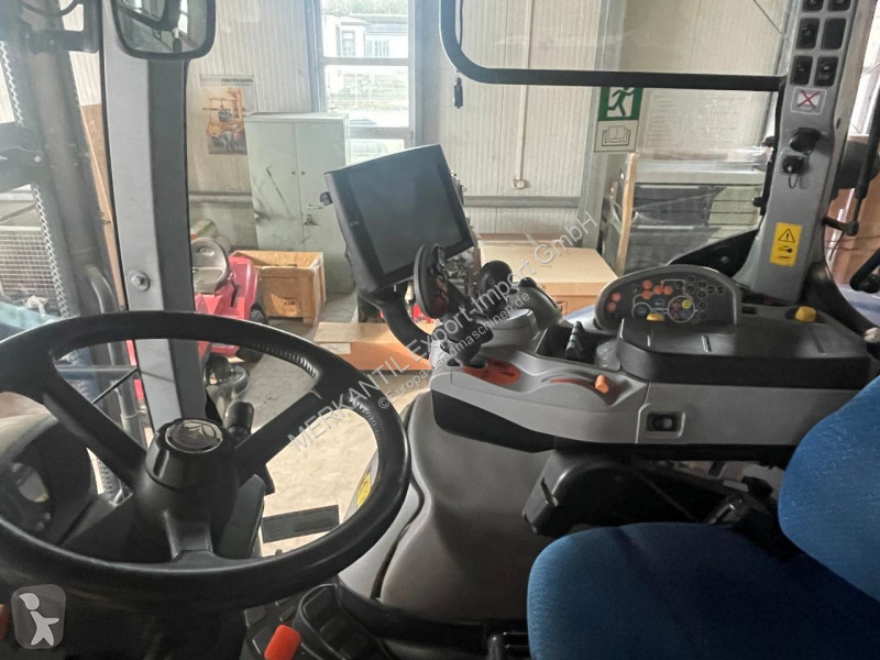 جرار زراعي New Holland  T 7.220 AC