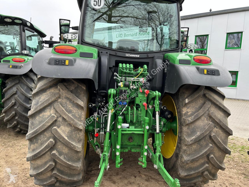 Tractor agrícola John Deere 130
