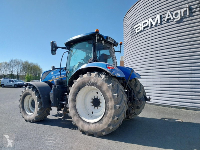 Tracteur agricole New Holland