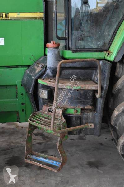 Tracteur agricole John Deere 8200