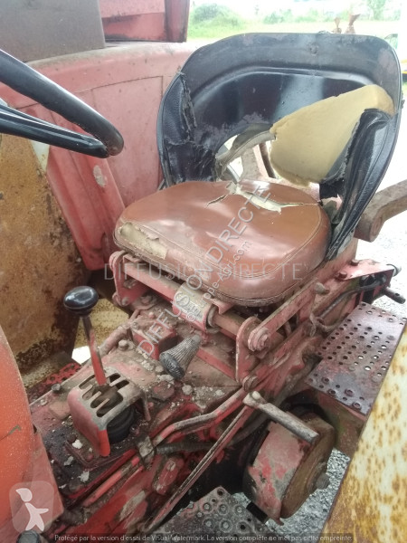 Tractor Renault TRACTEUR AGRICOLE 56