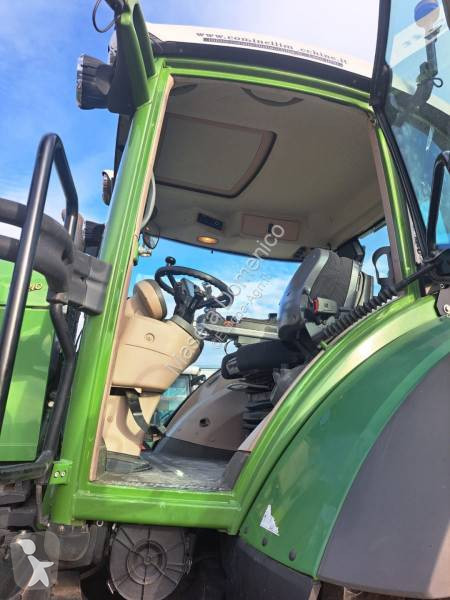 Tractor Fendt 828