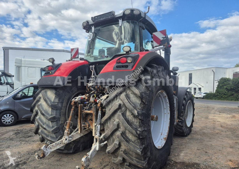 Tractor Massey Ferguson