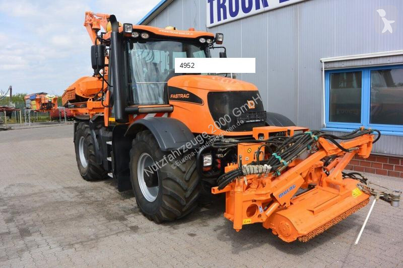 Tractor JCB