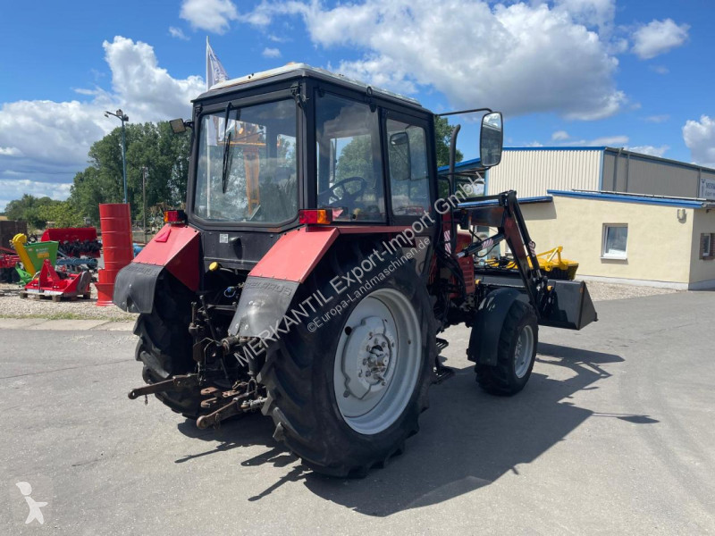 Lantbrukstraktor Belarus  MTS 820 + FL