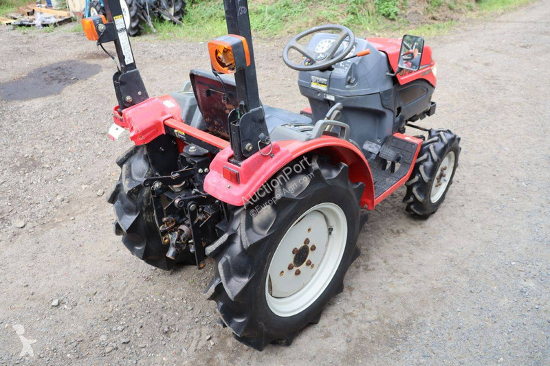 Tractor Mitsubishi GF150