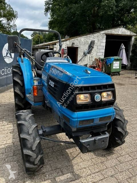 Tracteur agricole New Holland 2200