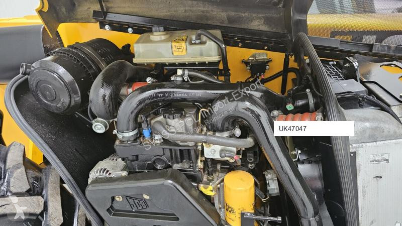 جرار زراعي JCB 527-58 Agri