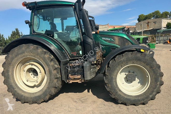 Tractor agrícola Valtra N154 E