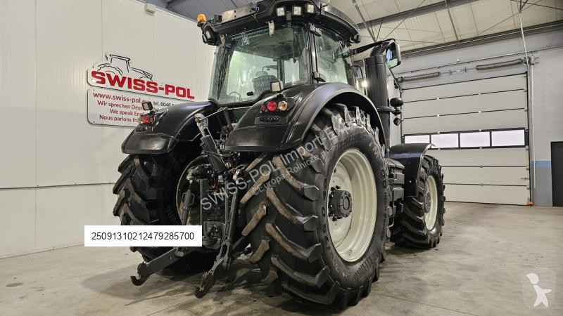Traktor Valtra