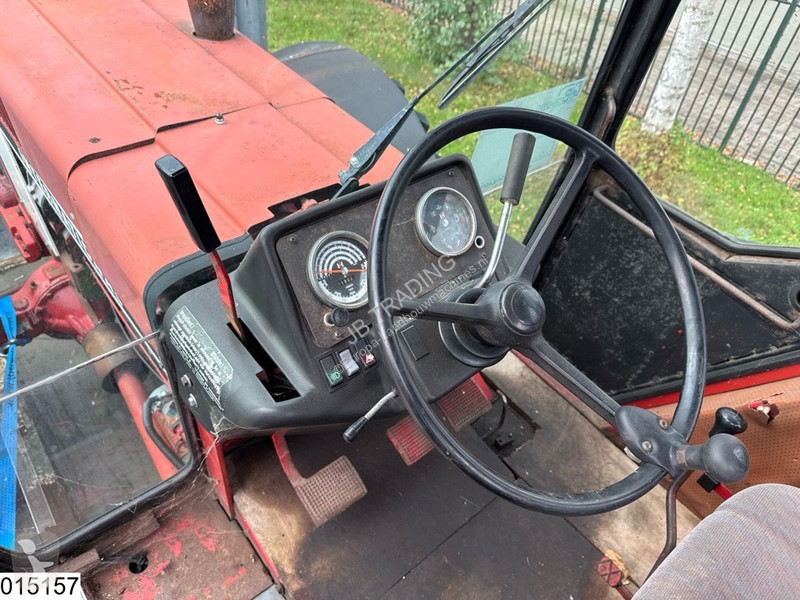 Landbrugstraktor International 955A