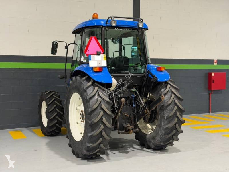 Tractor agrícola New Holland TD5050 Cabine AC 4RM