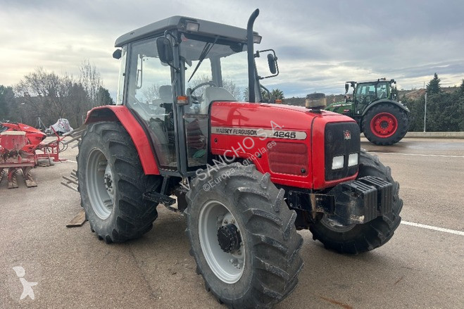Landbrugstraktor Massey Ferguson 4245