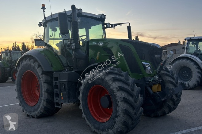 Landbrugstraktor Fendt 824 PROFI PLUS