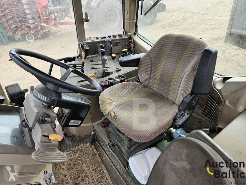 Lantbrukstraktor John Deere 6430