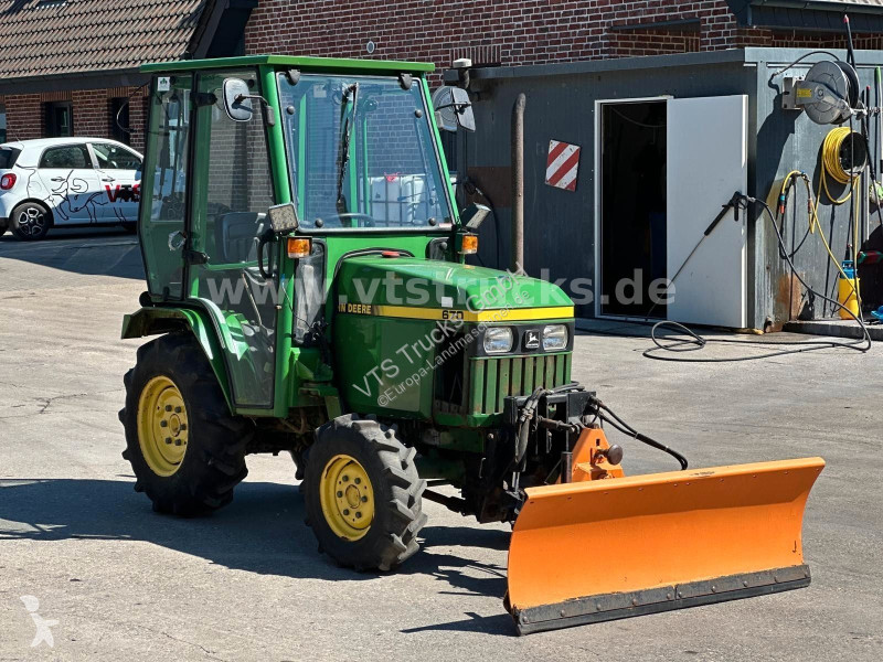 Landbrugstraktor John Deere 670 Hofschlepper,...
