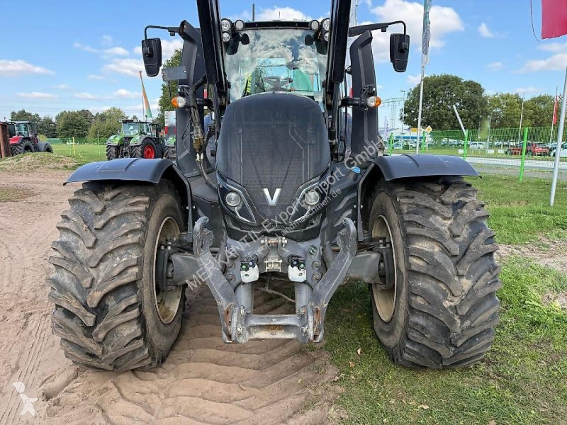 Landbrugstraktor Valtra  T 254 Versu