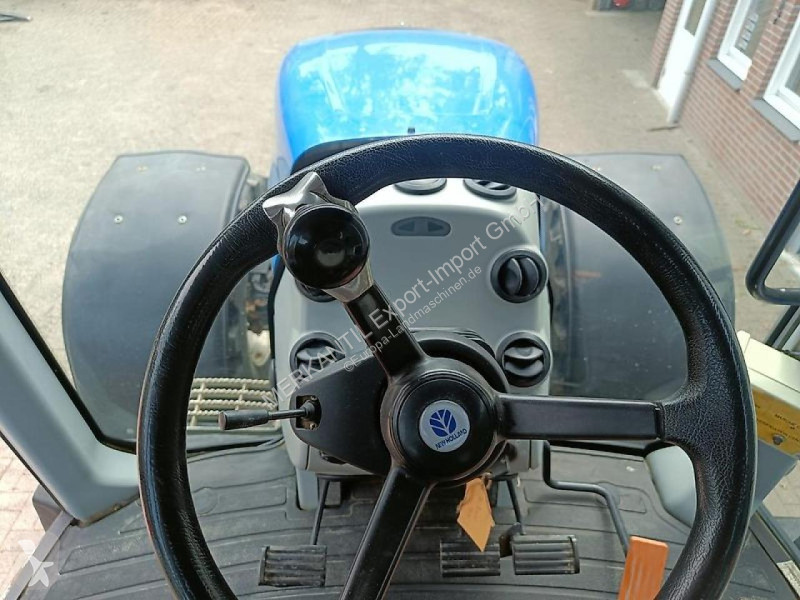 Landbrugstraktor New Holland  T8050 Supersteer...