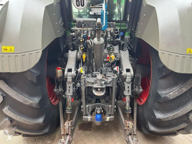 Lantbrukstraktor Fendt  826 Vario Profi Plus