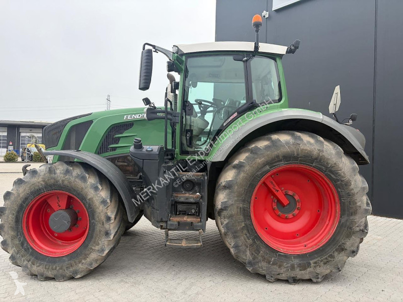 Lantbrukstraktor Fendt  828 Vario