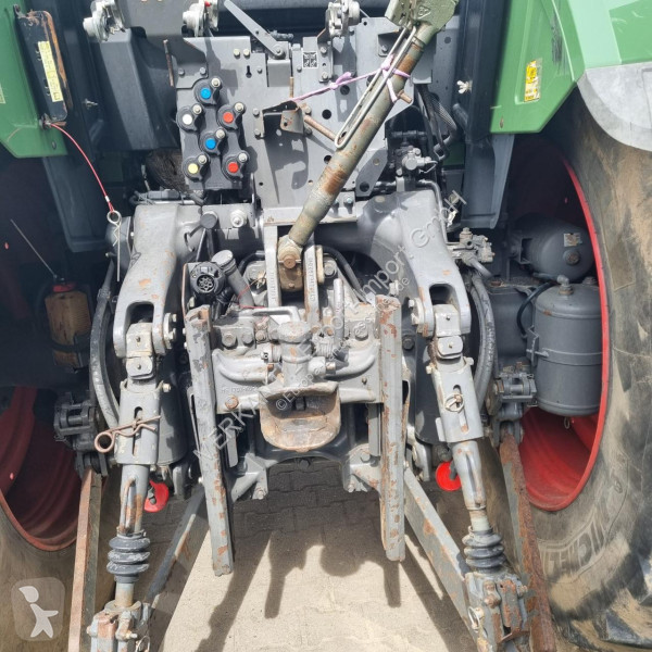 Lantbrukstraktor Fendt  724 Profi Plus