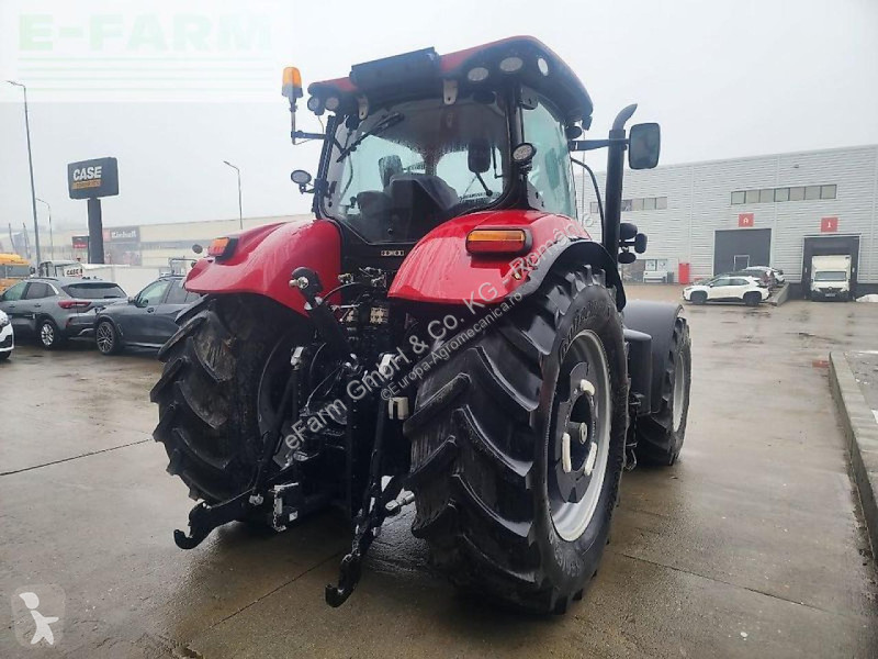 Case  puma 220 tractor