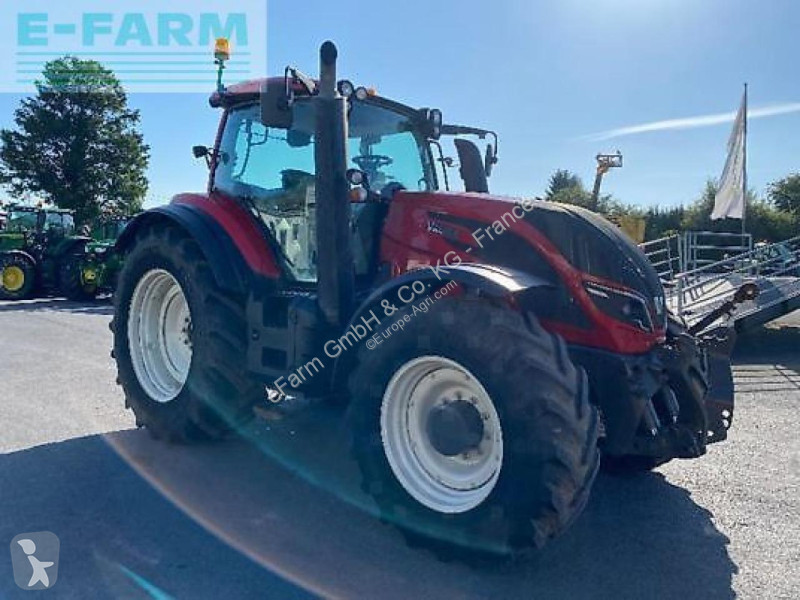 Landbrugstraktor Valtra  t194 versu Versu