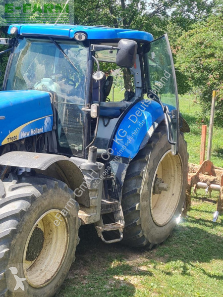 Lantbrukstraktor New Holland  T7050