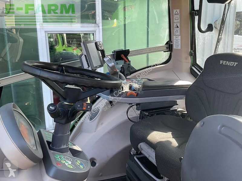 Landbrugstraktor Fendt  828 vario s4