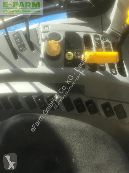 Lantbrukstraktor New Holland  T7.225