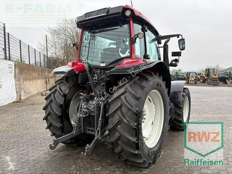 Landbrugstraktor Valtra  a105