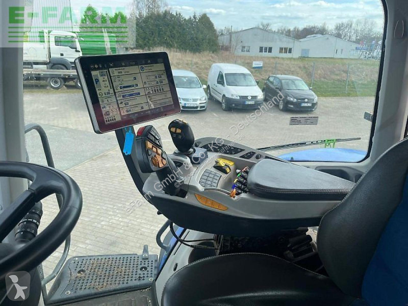 Landbrugstraktor New Holland  t 8.380 ac