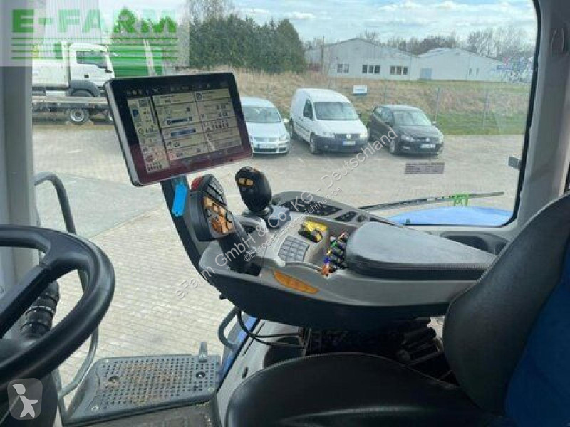 Landbrugstraktor New Holland  t 8.380 ac