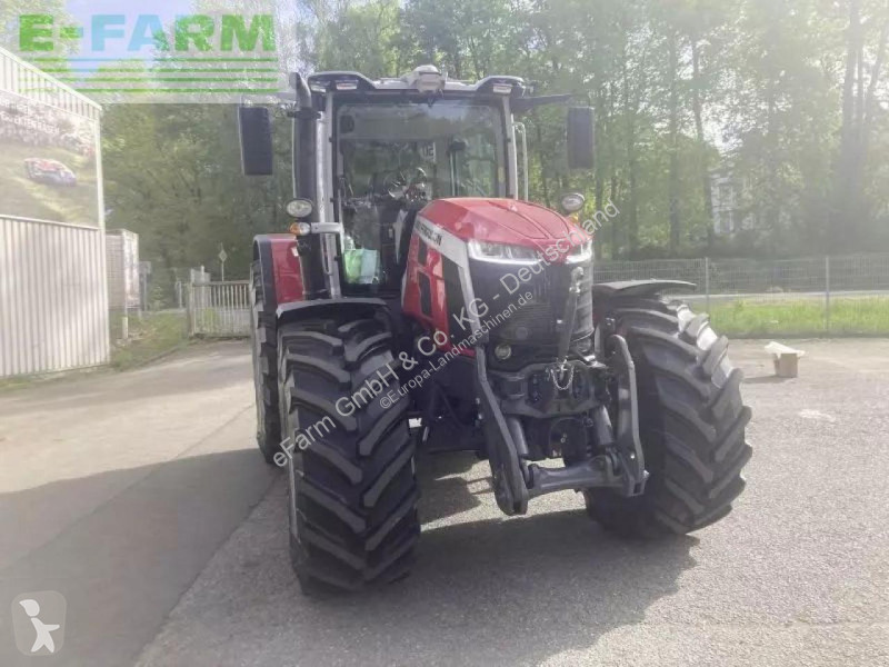Lantbrukstraktor Massey Ferguson  8s.305...