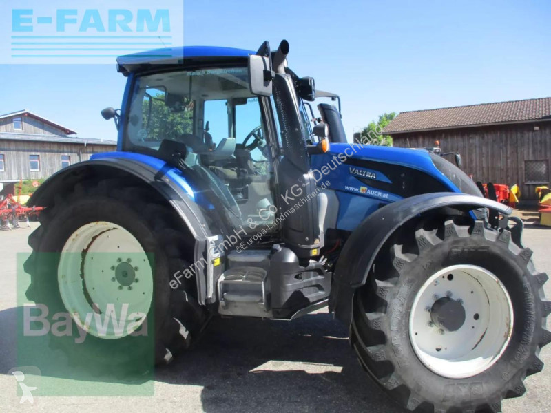 Landbrugstraktor Valtra  n154e v