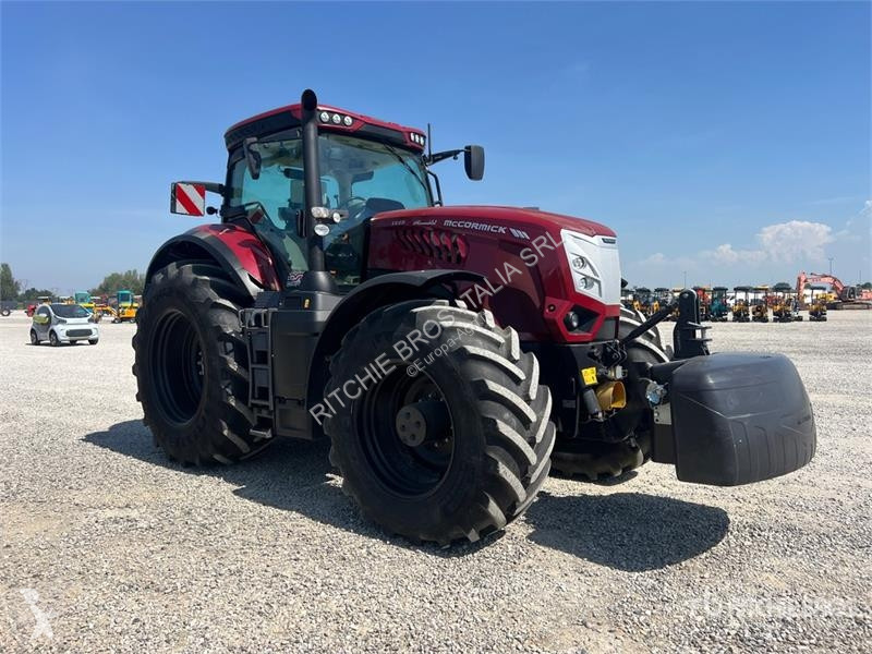 Tractor  X8.680 VT Drive