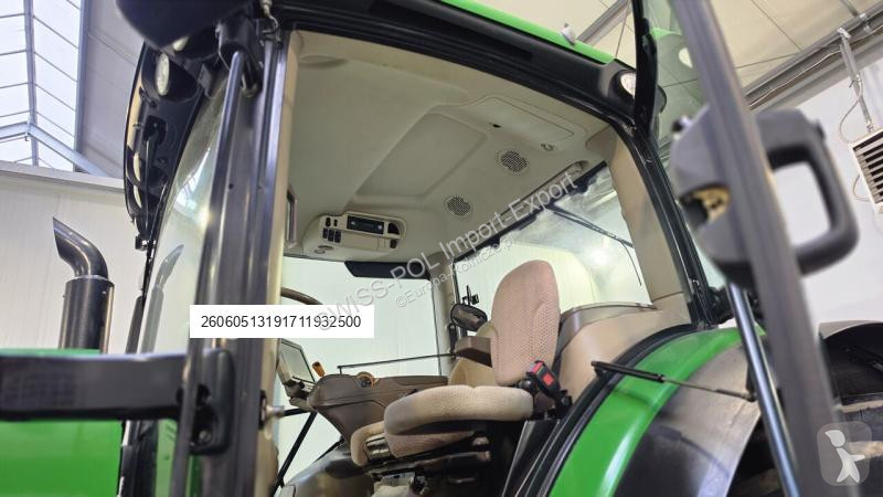 Traktor John Deere 6215 R