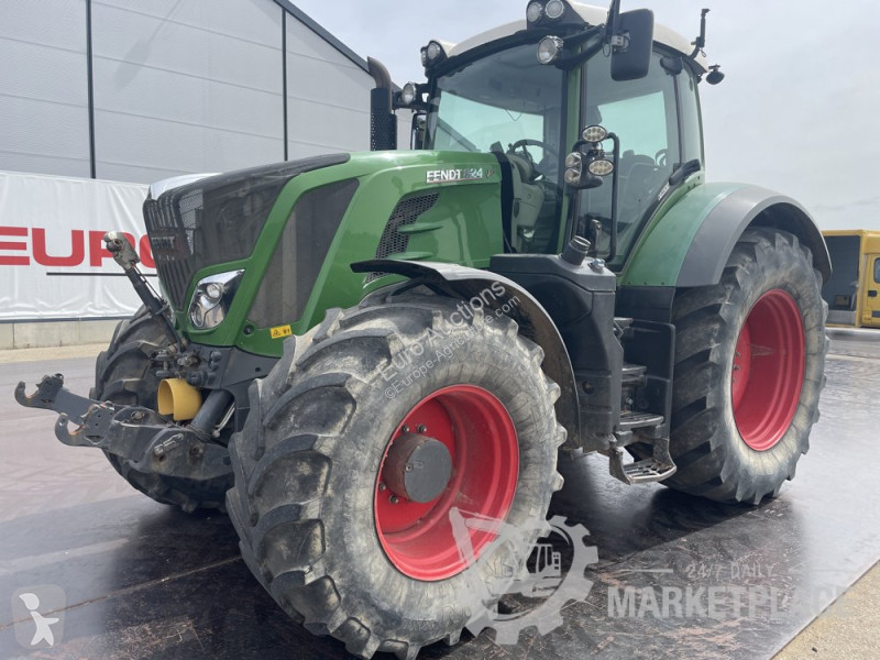 Сільськогосподарський трактор Fendt 824 Vario...