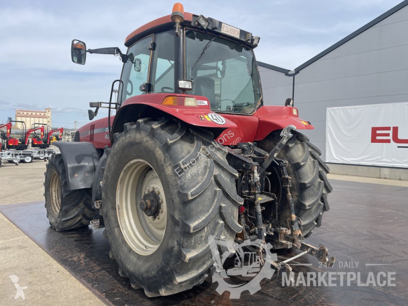 Tractor  MX230 Magnum